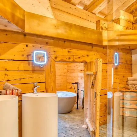 Jup - A Luxury Boutique