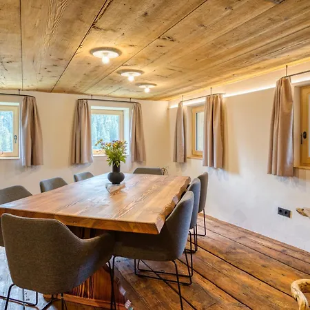 Jup - A Luxury Boutique Chalet *