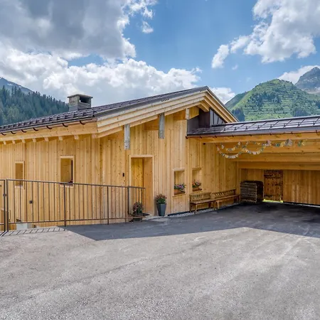 Jup - A Luxury Boutique Chalet